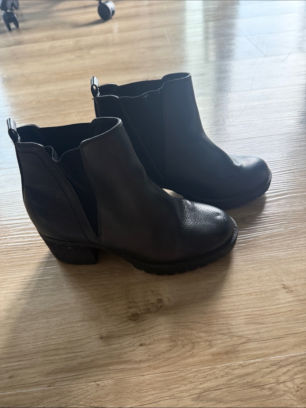 Classic Women's Black Leather Chelsea Booties